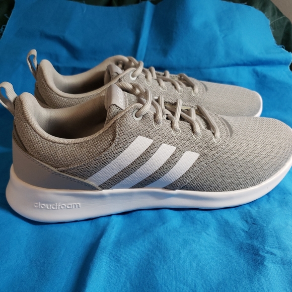 Women’s Adidas Cloudform Running Shoes - Picture 6 of 8